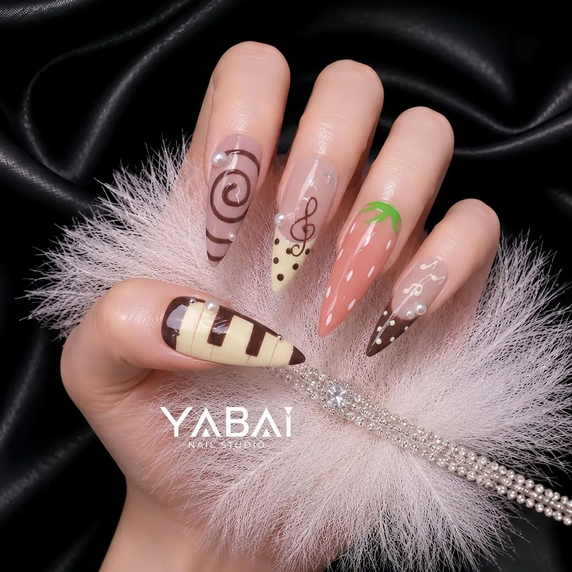 ネイル YABAI NailStudioのネイルデザイン