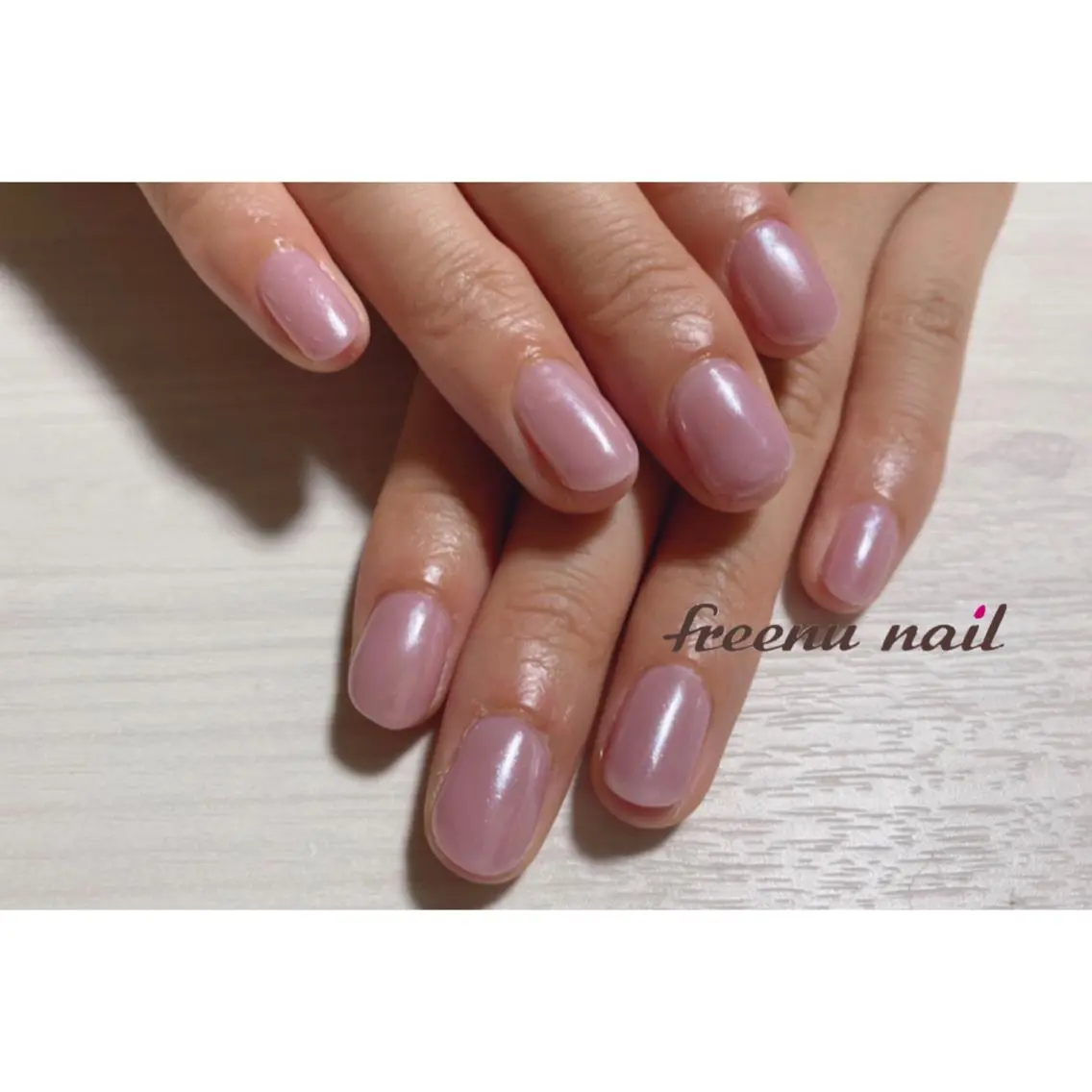 ネイル オーロラネイル ミラーネイル ワンカラーネイル freenu nail【24H】のネイルデザイン