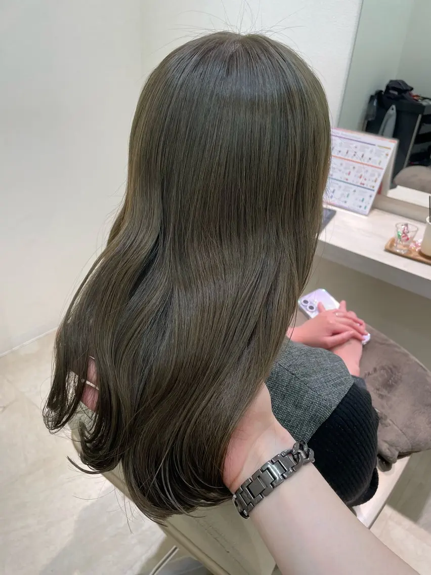 セミロング カット ヘアカラー 田中 郁也のヘアスタイル