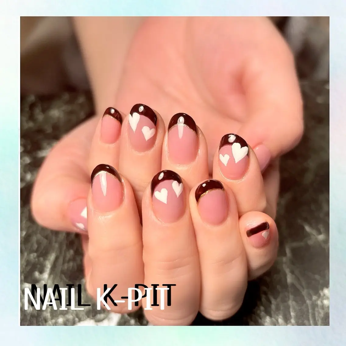 ネイル ブラウン フレンチネイル ハート バレンタイン ハンドネイル NAIL K-PIT ネイル ケーピットの眉毛・アイブロウイメージ
