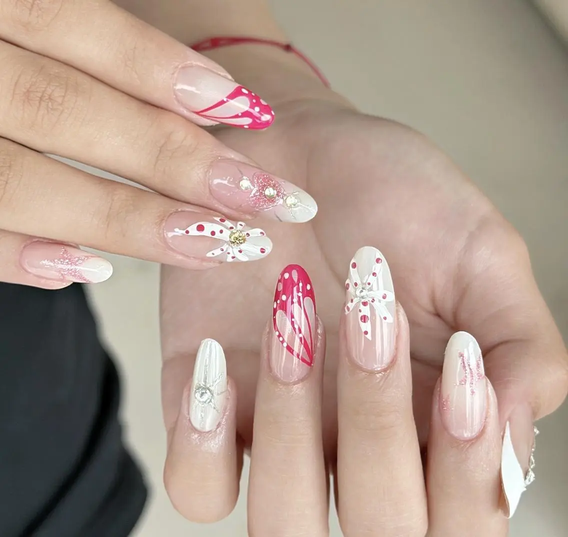 ネイル ハンドネイル 🎀 KiKi_nailのネイルデザイン