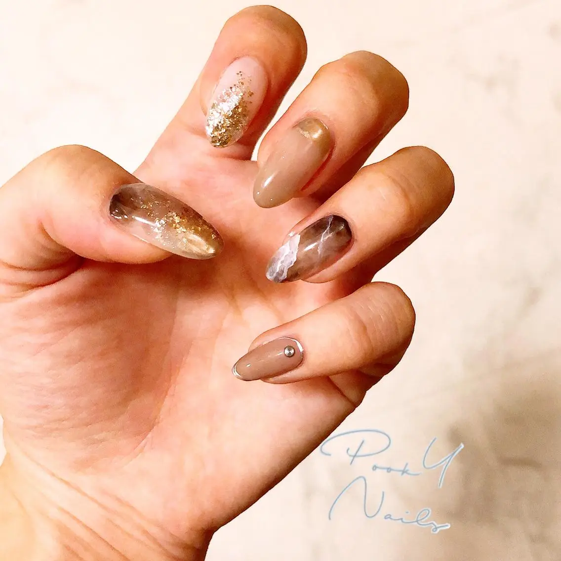 ネイル ブラウン ニュアンスネイル Pooky nailsのネイルデザイン