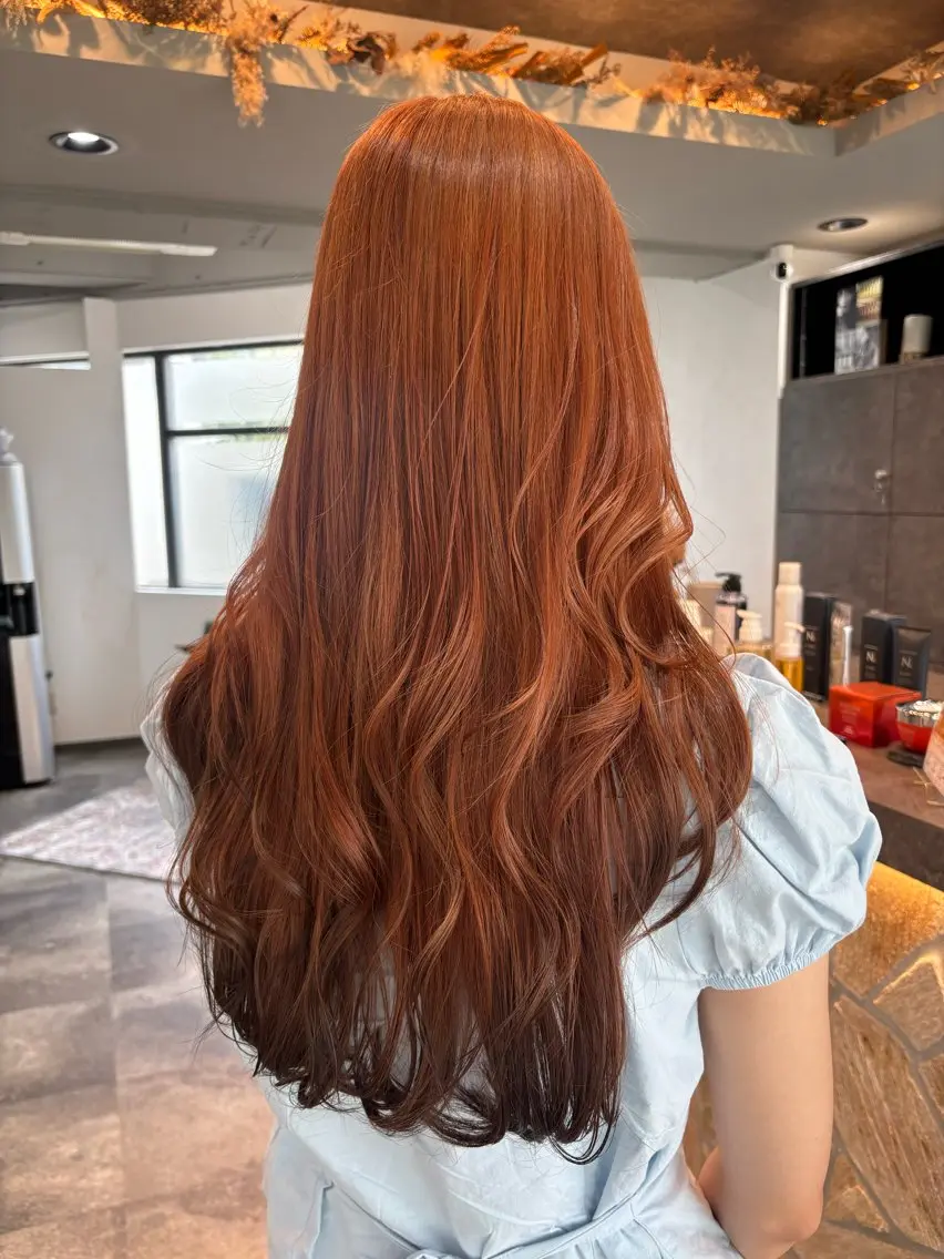 ロング カラー オレンジ ヘアカラー トリートメント レイヤー✂︎髪質改善 /艶カラー🤍noaのヘアスタイル