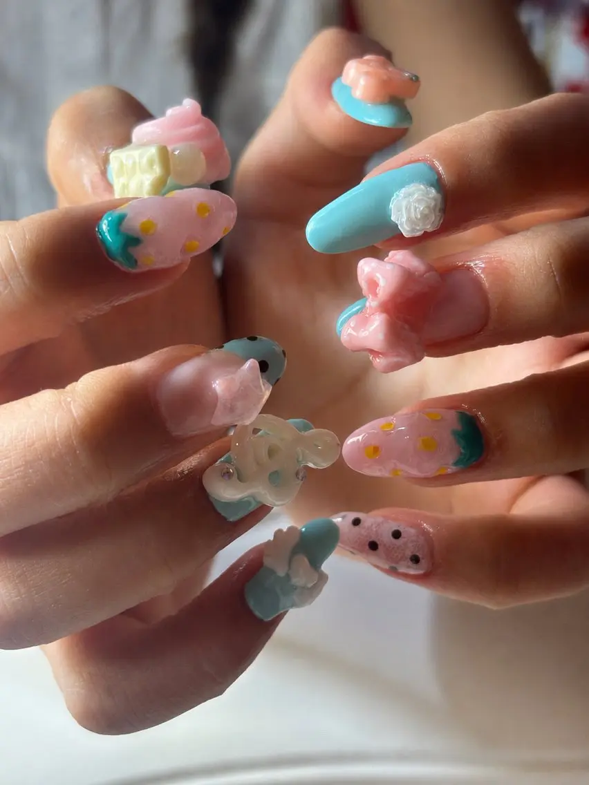 ネイル ハンドネイル .unff サラ🦷のネイルデザイン