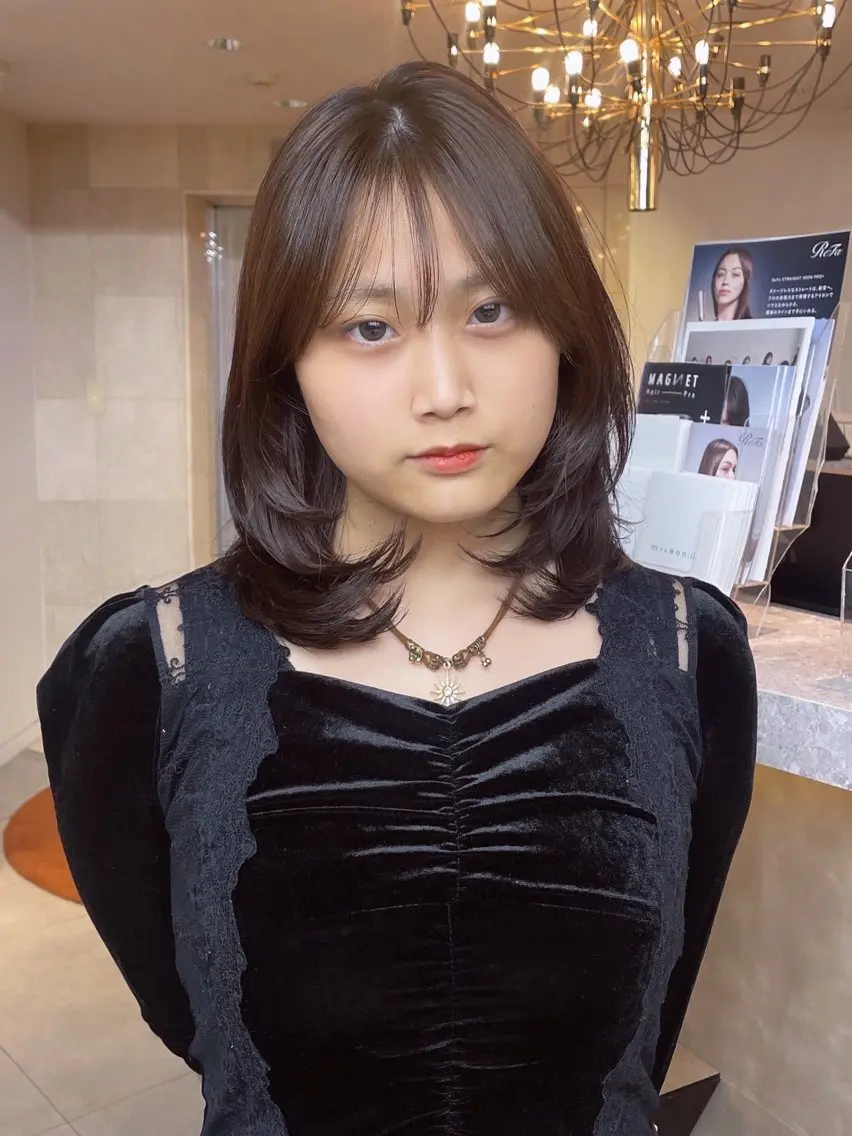 ミディアム カラー りん 🎀韓国スタイルのヘアスタイル
