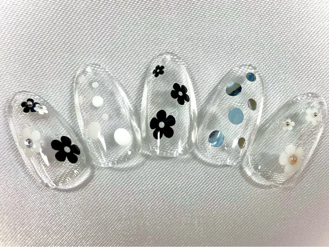 【オフなし】指先照射💅クリア定額デザイン【ピールオフ/パラジェル可】美フォルム作りの写真
