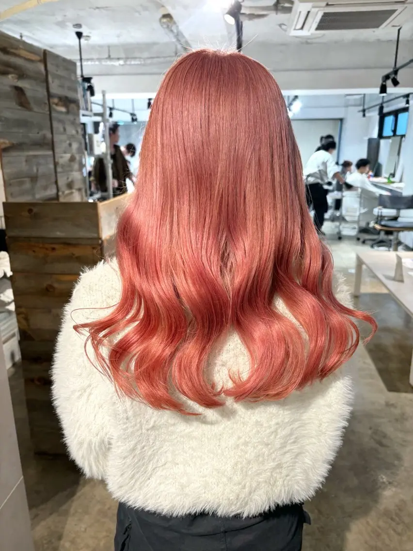 ロング カラー ブリーチ ピンクカラー ヘアカラー トリートメント 暖色カラー🍒 ケアブリーチ/akiのヘアスタイル