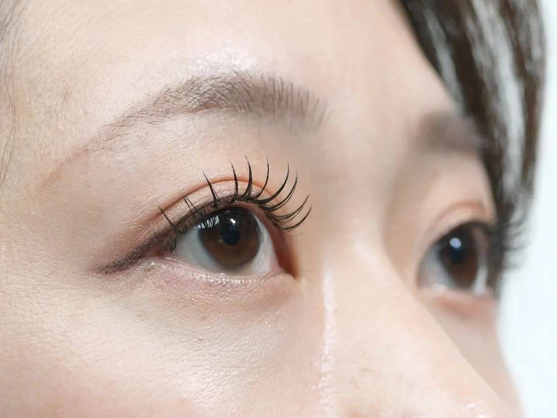 マツエク100本の写真