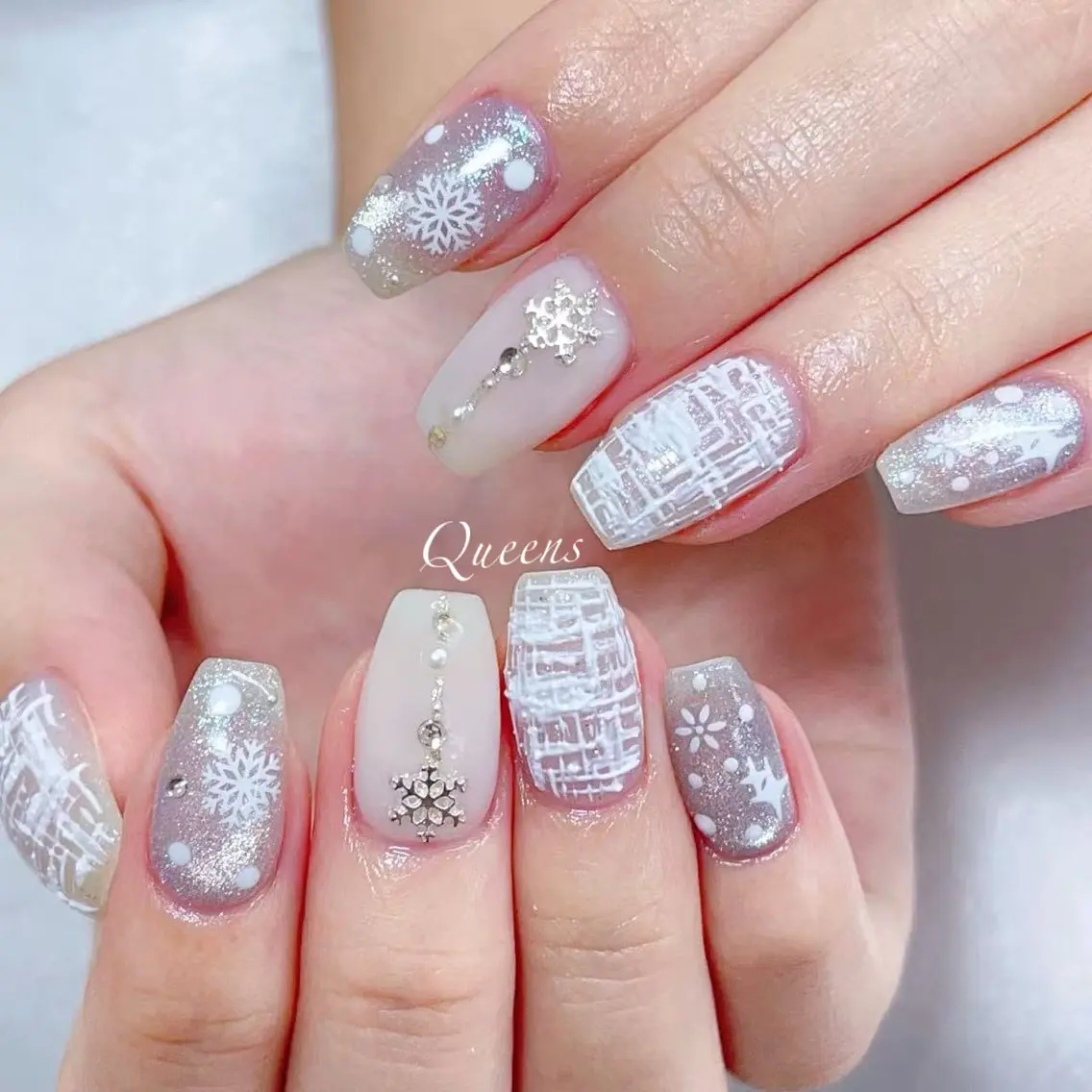 ネイル ハンドネイル Queens マオのネイルデザイン