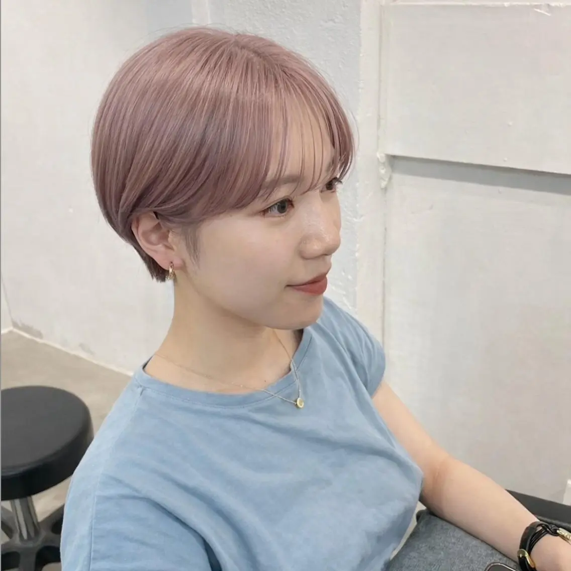 ショート カラー ベージュカラー ブリーチ ケアブリーチ グレージュ ハイトーンカラー カット ヘアカラー トリートメント 骨格診断で絶対可愛い ✨丸みショート✨凌弥のヘアスタイル