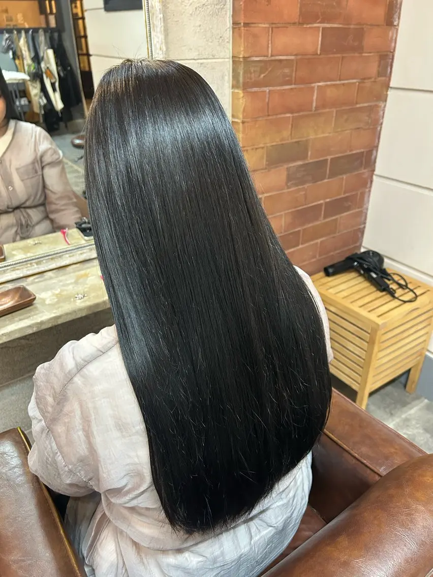 ロング カット ヘアカラー トリートメント LUAU ノムラカリンのヘアスタイル