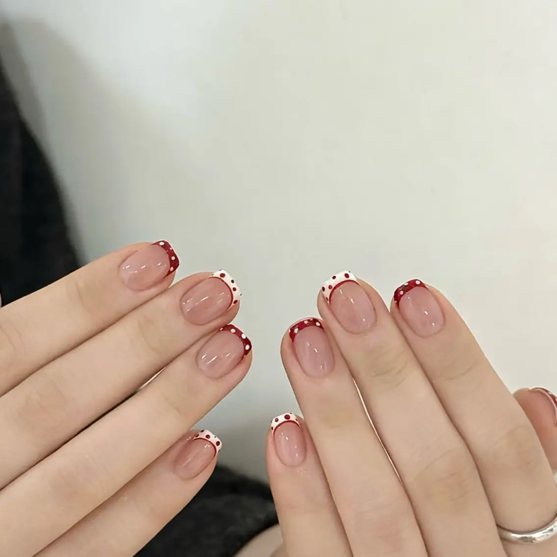 ネイル オーロラネイル 長さ出し フレンチネイル ジェルネイル ガラスフレンチ Rela・S NAILのネイルデザイン