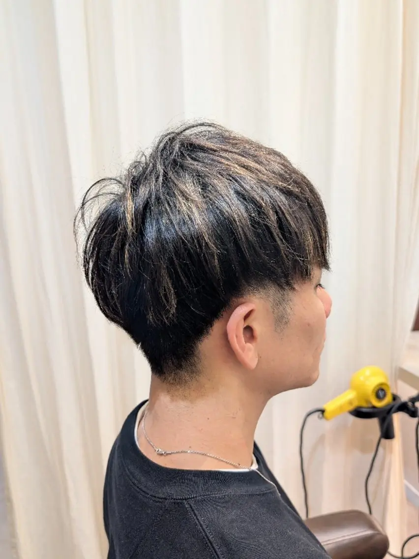 ショート メンズ カラー メンズハイライト ハイライトカラー ハイライト koto💭 コトのヘアスタイル