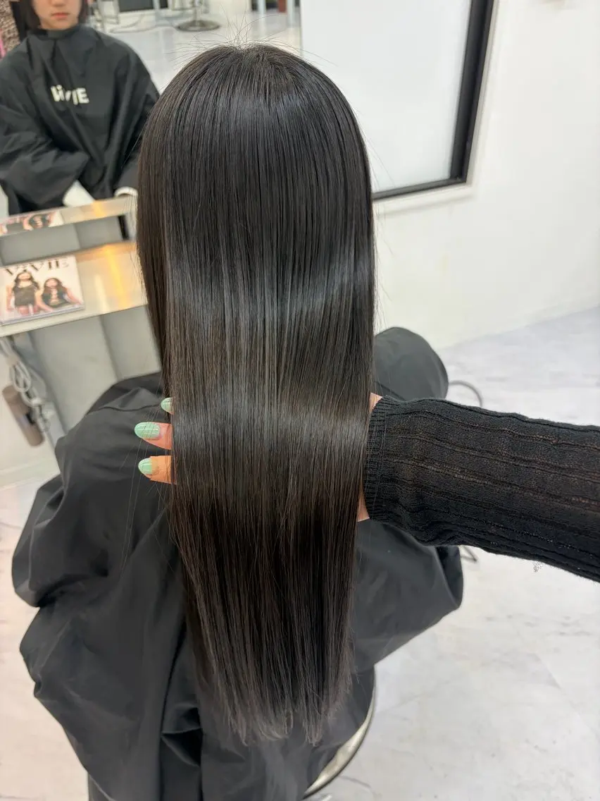 ロング 縮毛矯正 トリートメント ヘアセット vivie Madokaのヘアスタイル