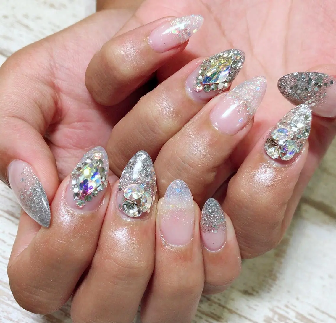 ネイル Lino+ ネイル&よもぎ蒸しのネイルデザイン