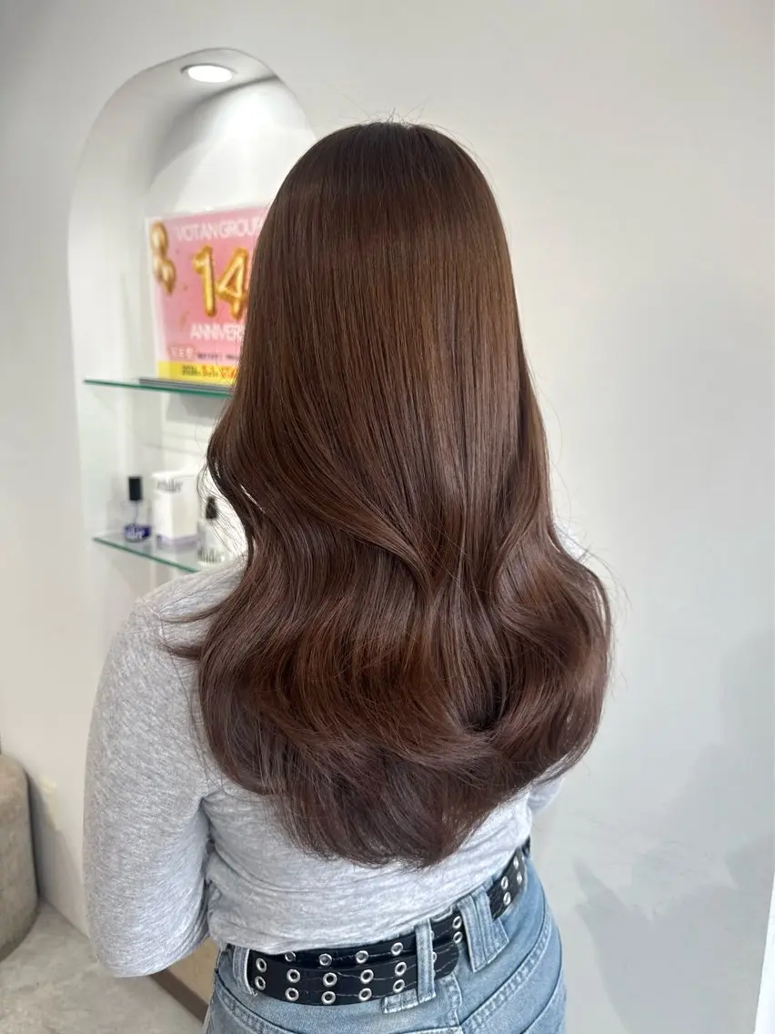 ロング ヨシンモリ 豊嶋 未来のヘアスタイル