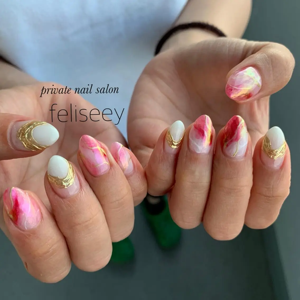 ネイル 持ち込み ニュアンスネイル feliseey 〘フェリシー 〙のネイルデザイン