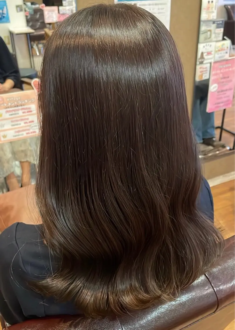 セミロング スタイリスト 佑梨のヘアスタイル