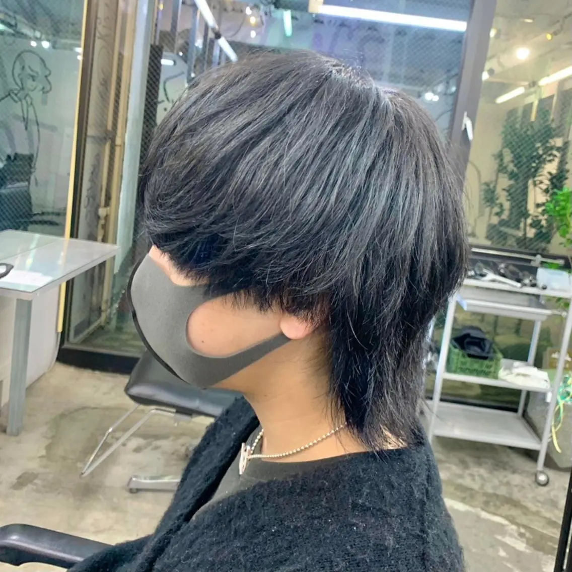 ミディアム カラー メンズ マッシュウルフ マッシュ メンズウルフカット ミストバング ウルフカット カット ヘアカラー メンズ特化美容師/ 藤戸 椋のヘアスタイル