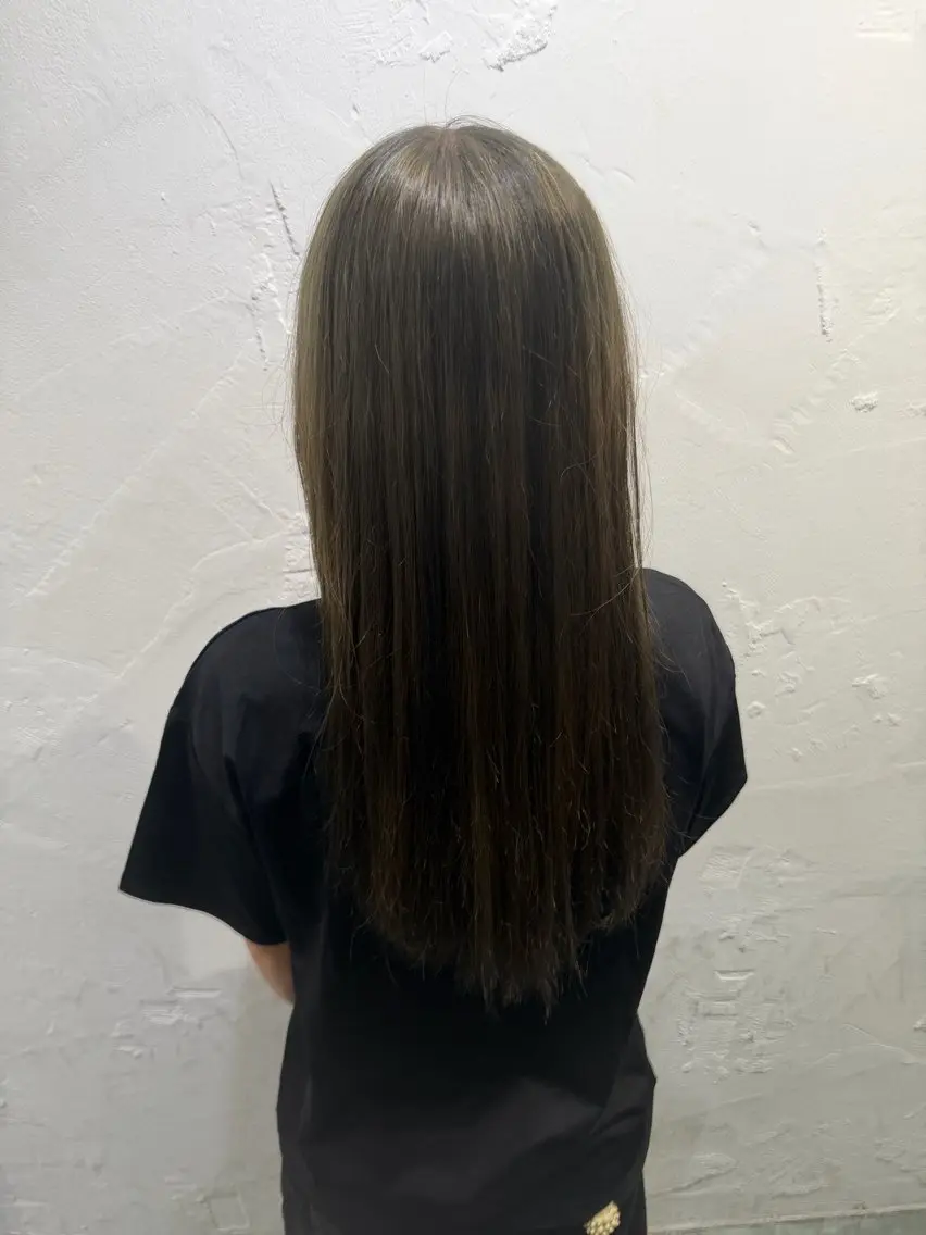 ロング ヘアカラー 井上 陸のヘアスタイル