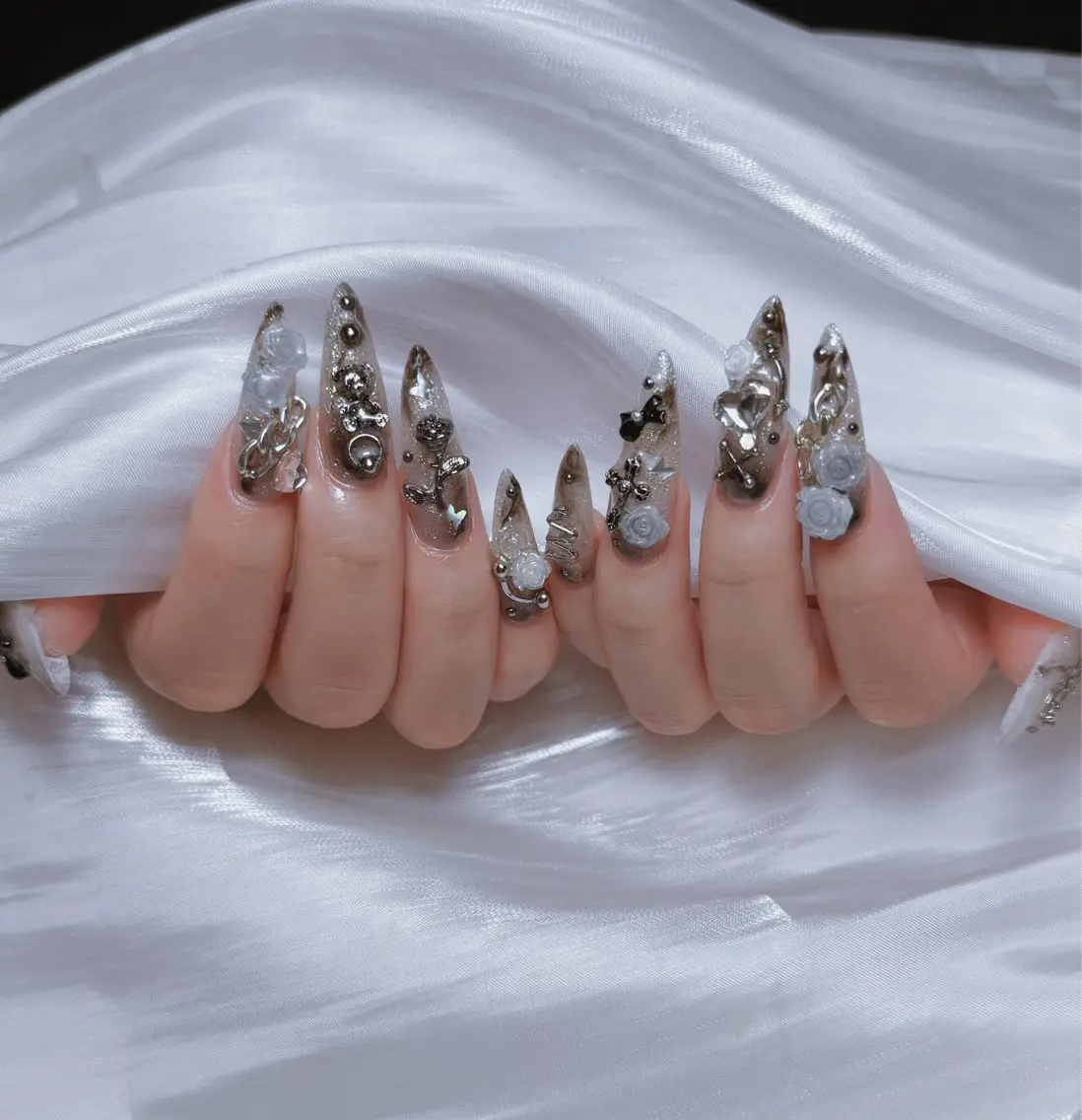 ネイル W·mai nail 関内のネイルデザイン