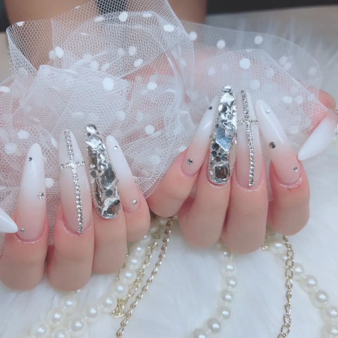 ネイル ハンドネイル Miki 本町駅｜💅‎🤍のネイルデザイン