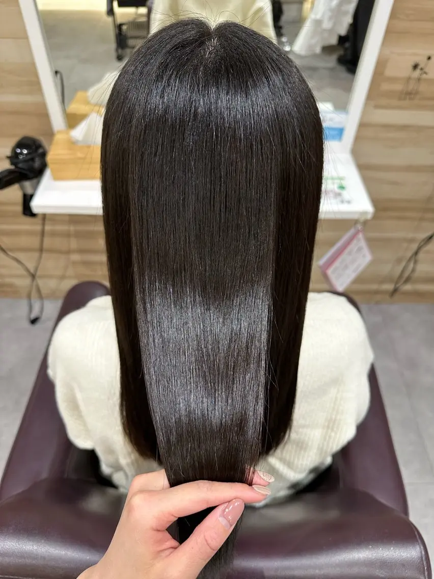 ロング 髪質改善 トリートメント 阪本 愛実のヘアスタイル