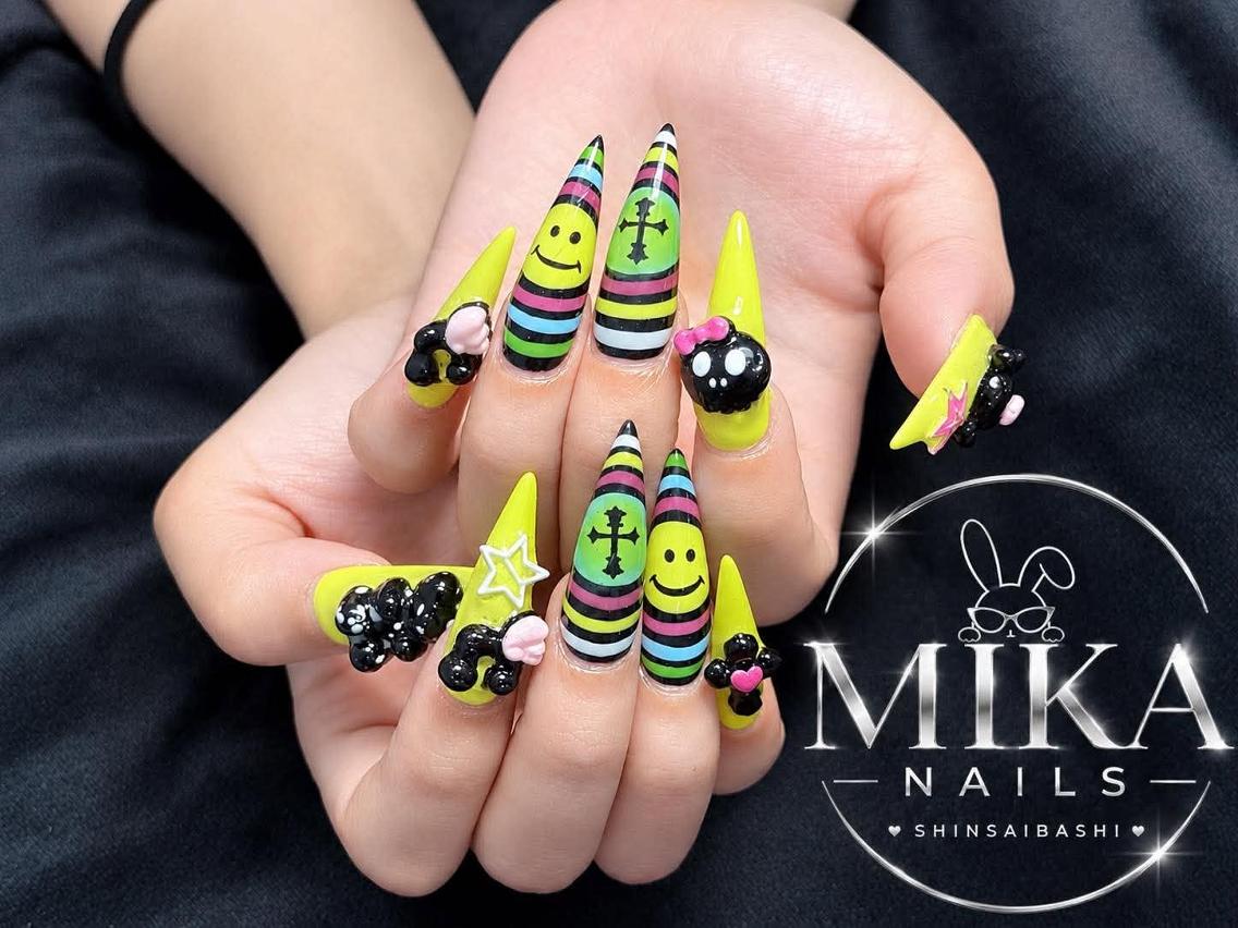 ネイル アートネイル チークネイル ドット フットネイル フレンチネイル ハンドネイル Mika Nails 心斎橋のネイルデザイン