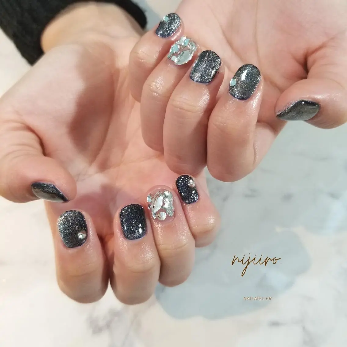 ネイル マグネットネイル ハンドネイル nijiiro🌈 サトウのネイルデザイン