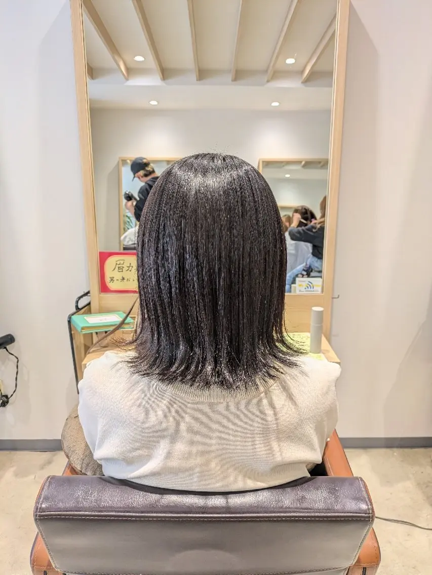 ミディアム 外ハネヘア 中山 樹のヘアスタイル