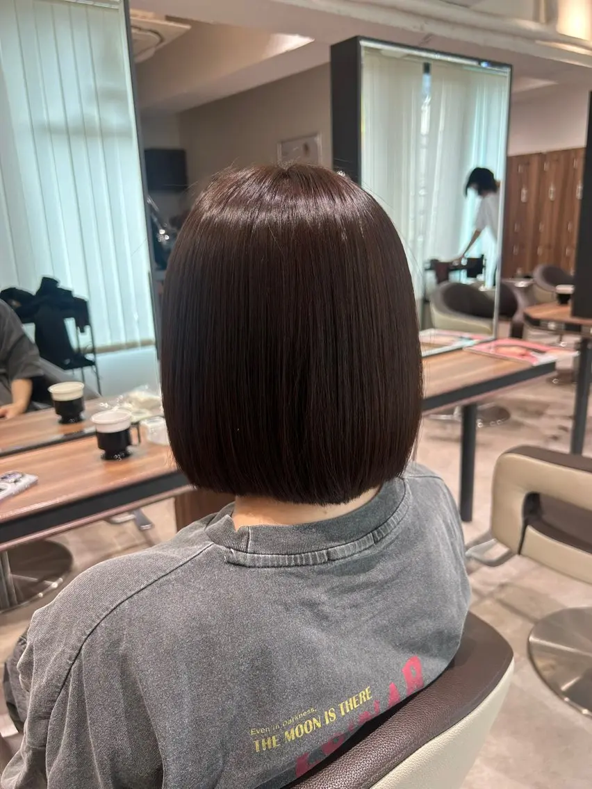 ミディアム カラー Chimomo 🩵ྀི縮毛矯正のヘアスタイル