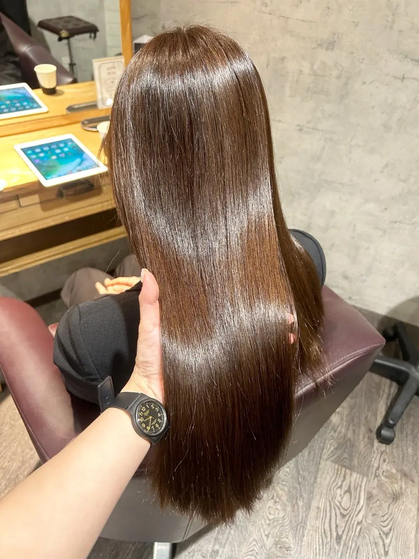 ロング カラー ブラウンカラー チョコレートブラウン カット ヘアカラー トリートメント パーソナルカラー 診断🍀マリンのヘアスタイル