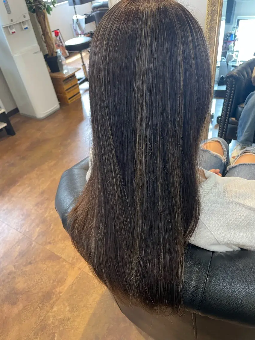 ロング ハイライト chie 。のヘアスタイル