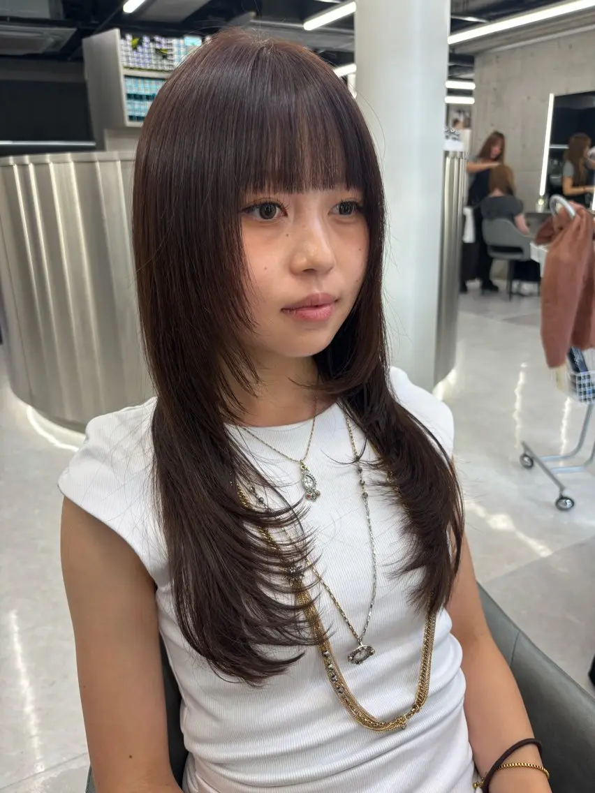 カラー モリシタ チョウのヘアスタイル