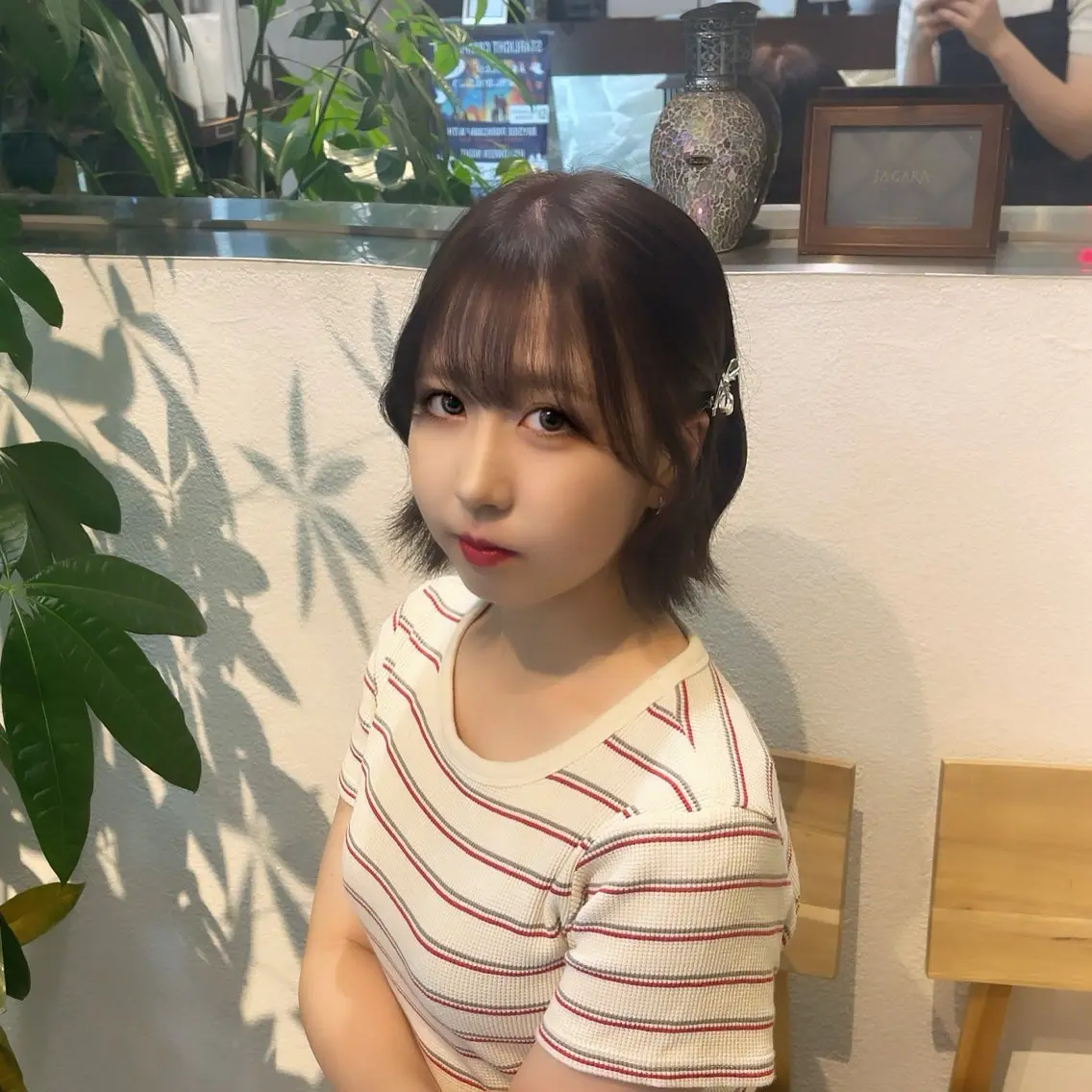 ショート パープルカラー ボブ 顔周りカット 似合わせカット 小顔カット suzuka/透明感 /顔周り/美髪矯正のヘアスタイル