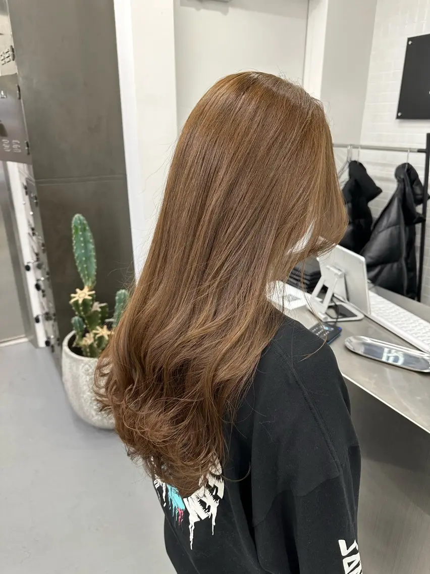 ロング カラー カット ヘアカラー トリートメント 古田 昂也のヘアスタイル