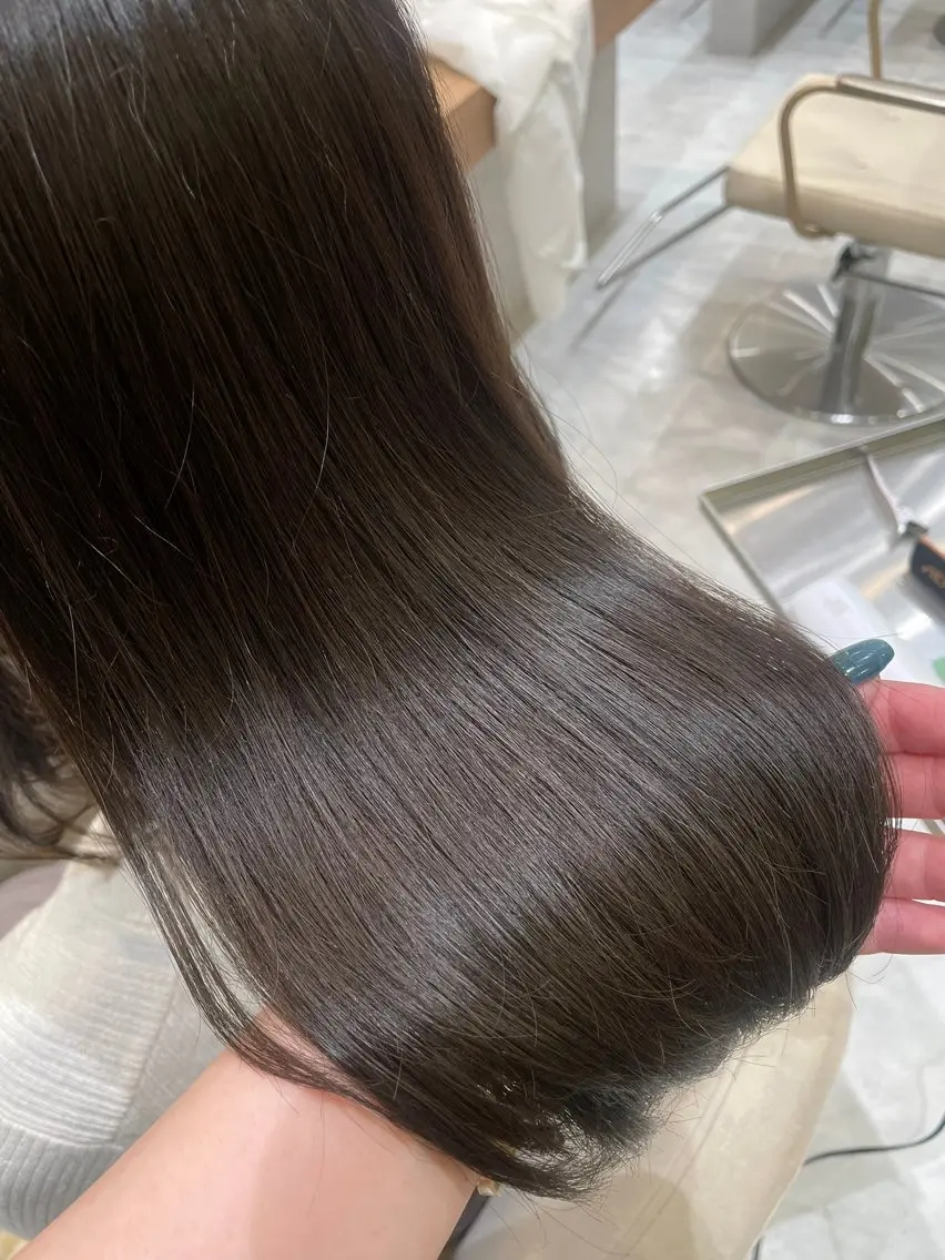 ミディアム ヘアカラー トリートメント ヘッドスパ 【透明感カラー🩶】 津田和希のヘアスタイル