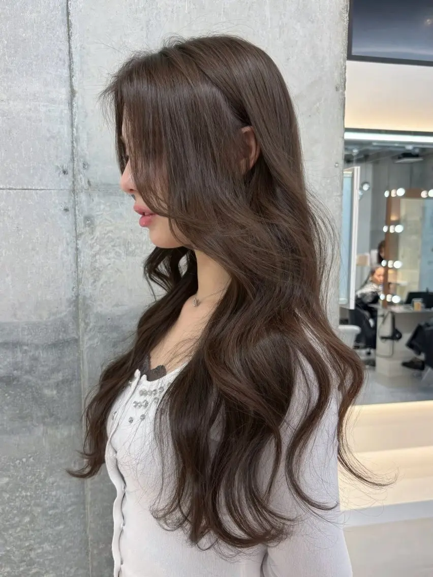 ロング カラー ヘアアレンジ ベージュカラー ブリーチ 透明感カラー ブリーチなしカラー 髪質改善 【博多髪質改善】 吉村 清志のヘアスタイル