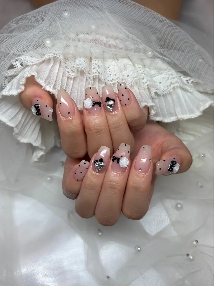 ネイル ドット ワンホンネイル ハンドネイル sissy moeのネイルデザイン