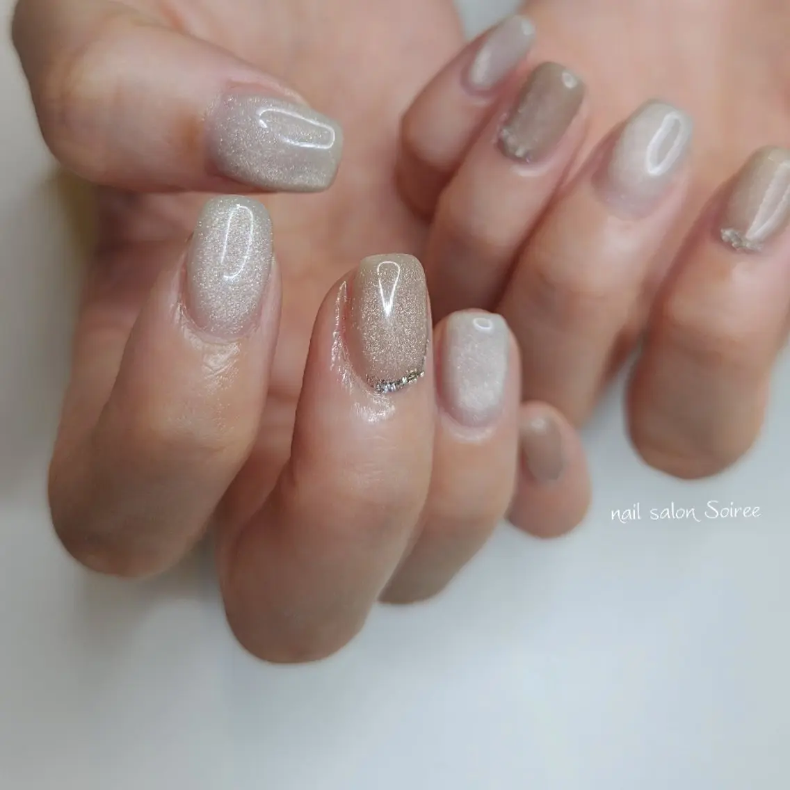 ネイル マグネットネイル オフィスネイル ハンドネイル nail salon Soireeのネイルデザイン