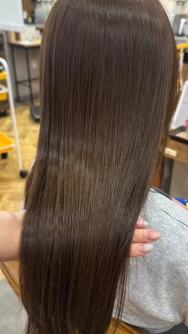 カラー Saffy RIOのヘアスタイル