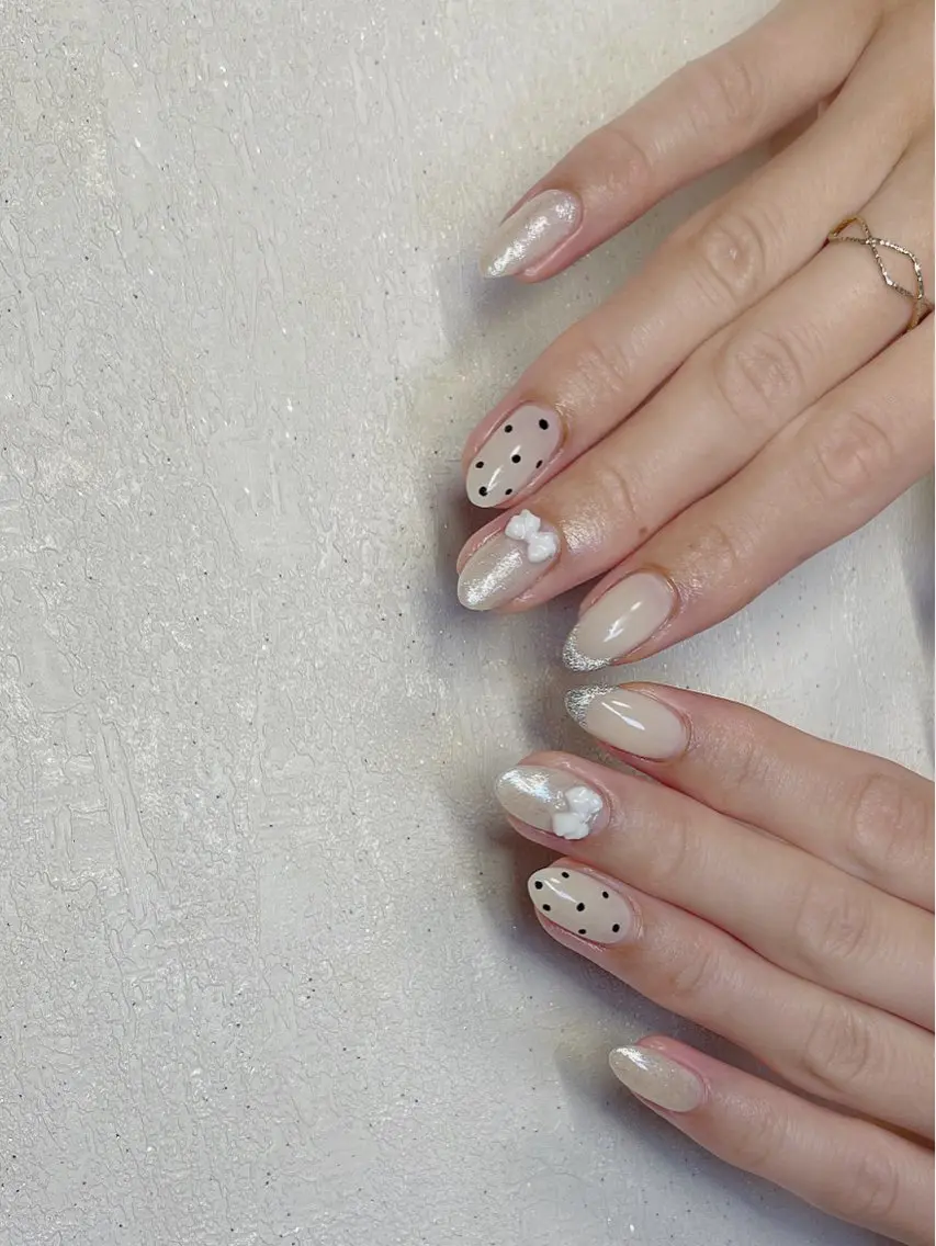 ネイル キラキラネイル ラメ(グリッター) 持ち込み リボン ストーンネイル Minami Nailのネイルデザイン
