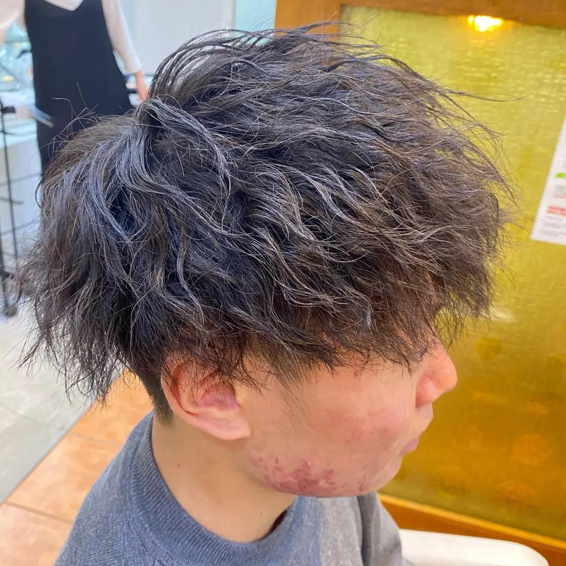 ショート パーマ メンズ メンズパーマ メンズツイストパーマ ツイストパーマ カット ヘアカラー ヘッドスパ メンズ/韓国レイヤー /透明感カラー那須野のヘアスタイル