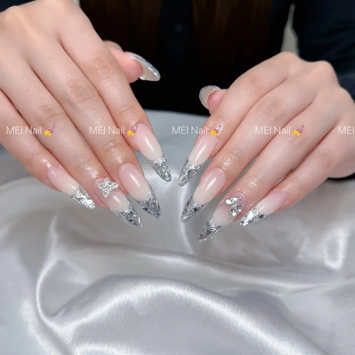 ネイル フレンチネイル キラキラネイル 韓国ネイル シンプルネイル ワンホンネイル ハンドネイル MEI Nailのネイルデザイン