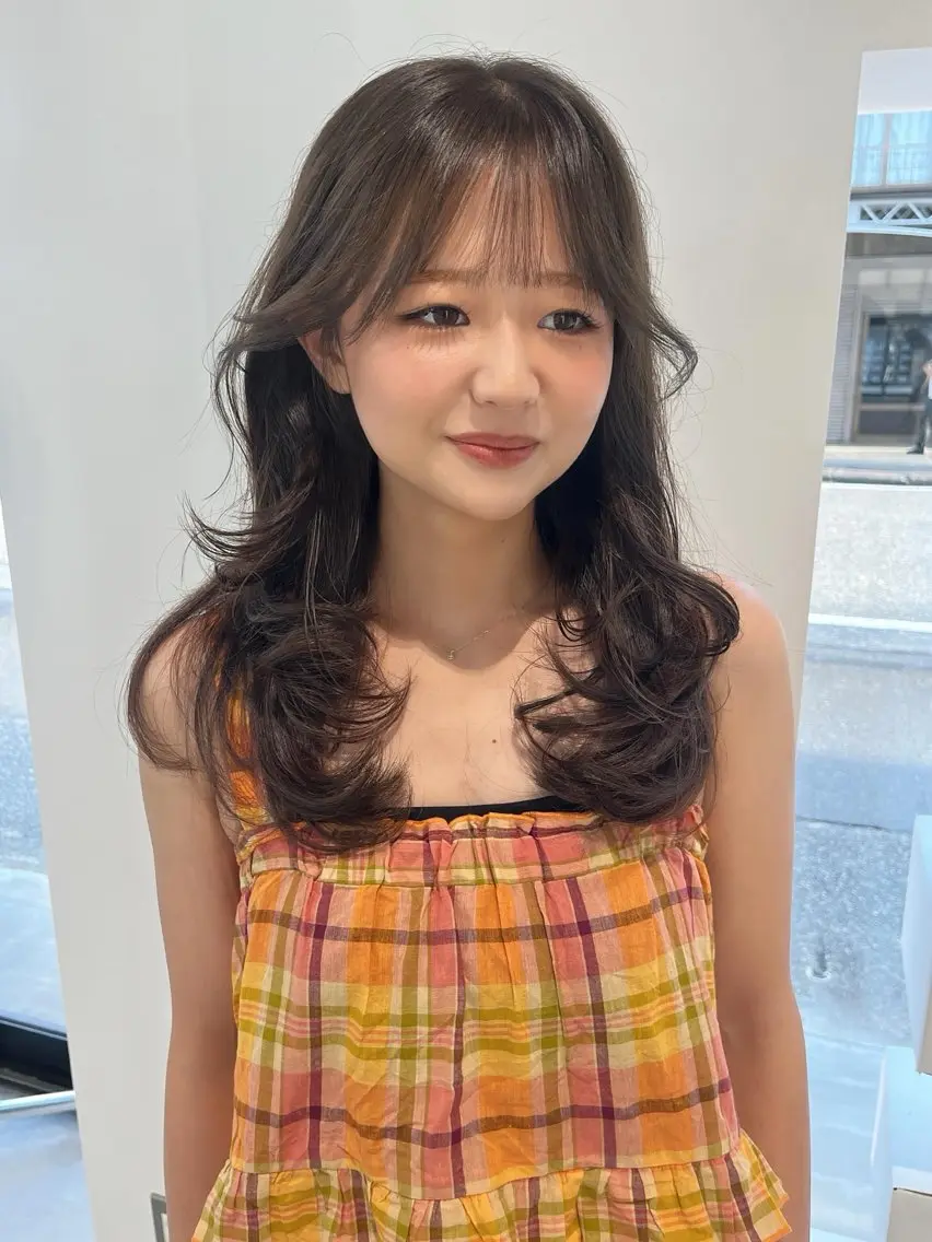ロング カラー カット ヘアカラー トリートメント nanase / レイヤーカットのヘアスタイル