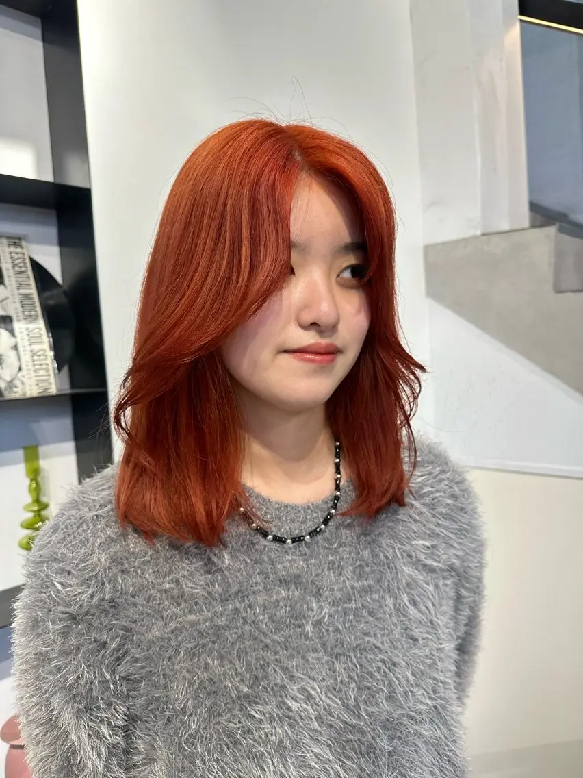 セミロング ヘアカラー 韓国ヘアメンズ・レデ ィース特化ミクのヘアスタイル