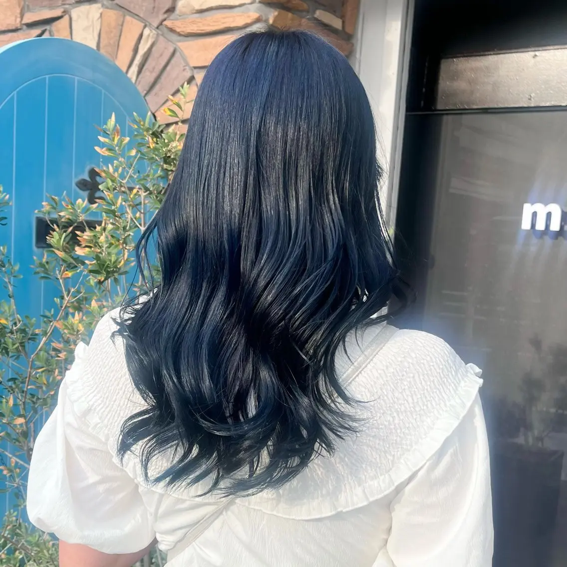 セミロング カラー ブリーチ カット ヘアカラー トリートメント 伊藤 玲衣のヘアスタイル