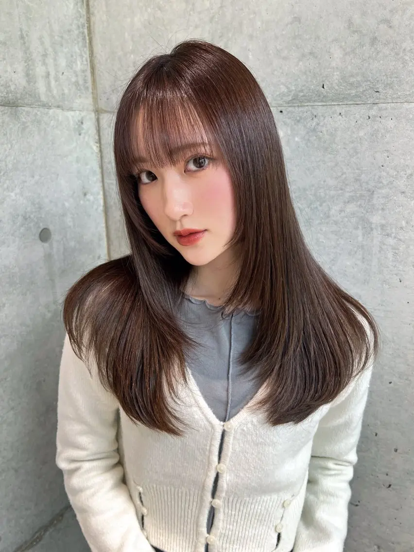 セミロング 縮毛矯正 トリートメント 福岡縮毛矯正✨️ ストレート 向井和輝のヘアスタイル