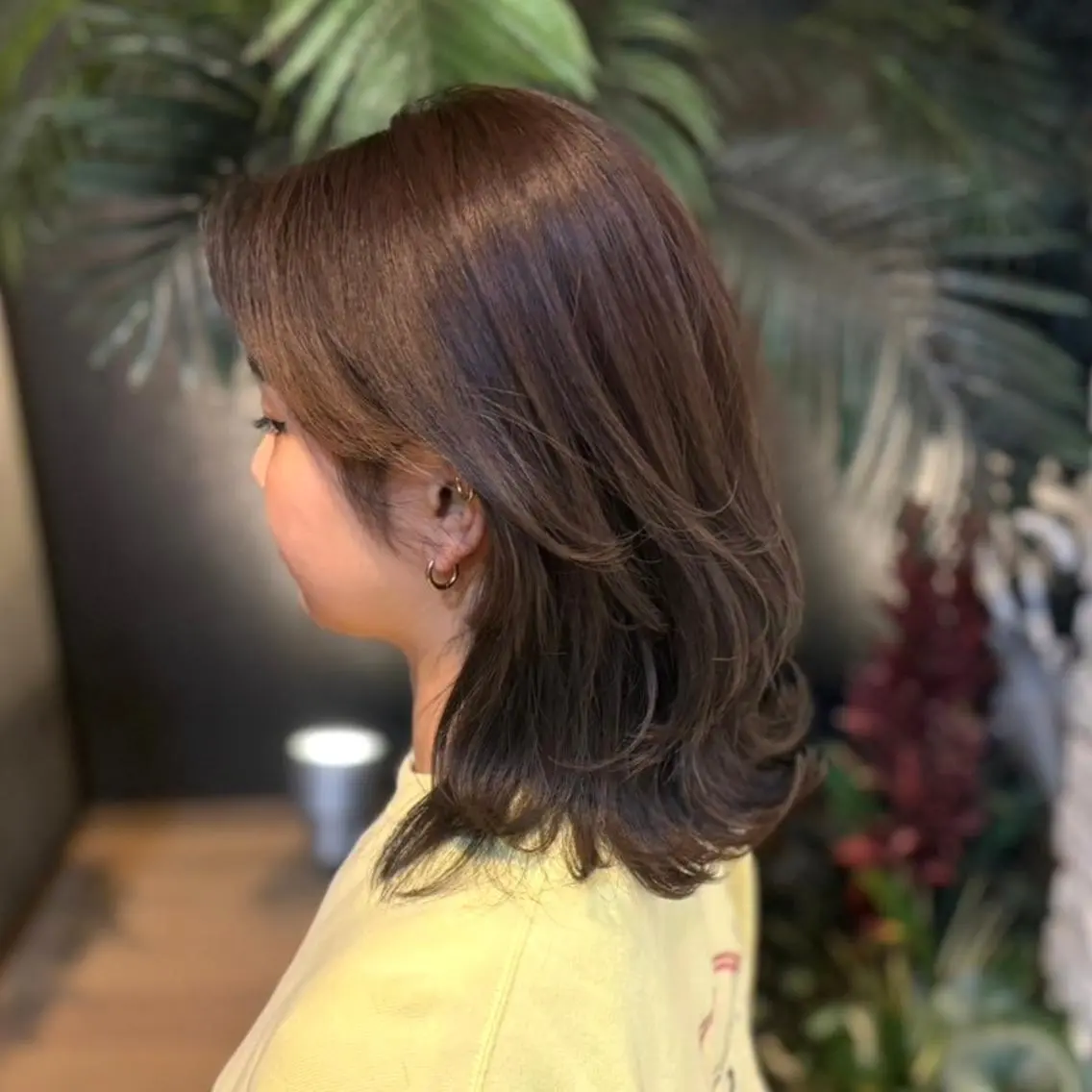 ミディアム ボブ くびれヘア レイヤーカット ウルフカット ウルフボブ カット ヘアカラー 秋山 達乃進のヘアスタイル