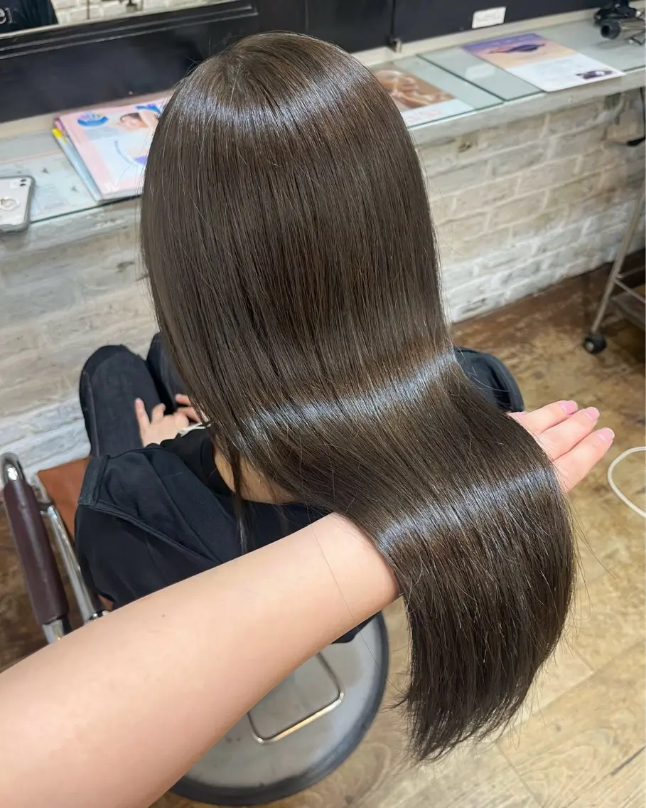 ロング 柳井 遥伽のヘアスタイル